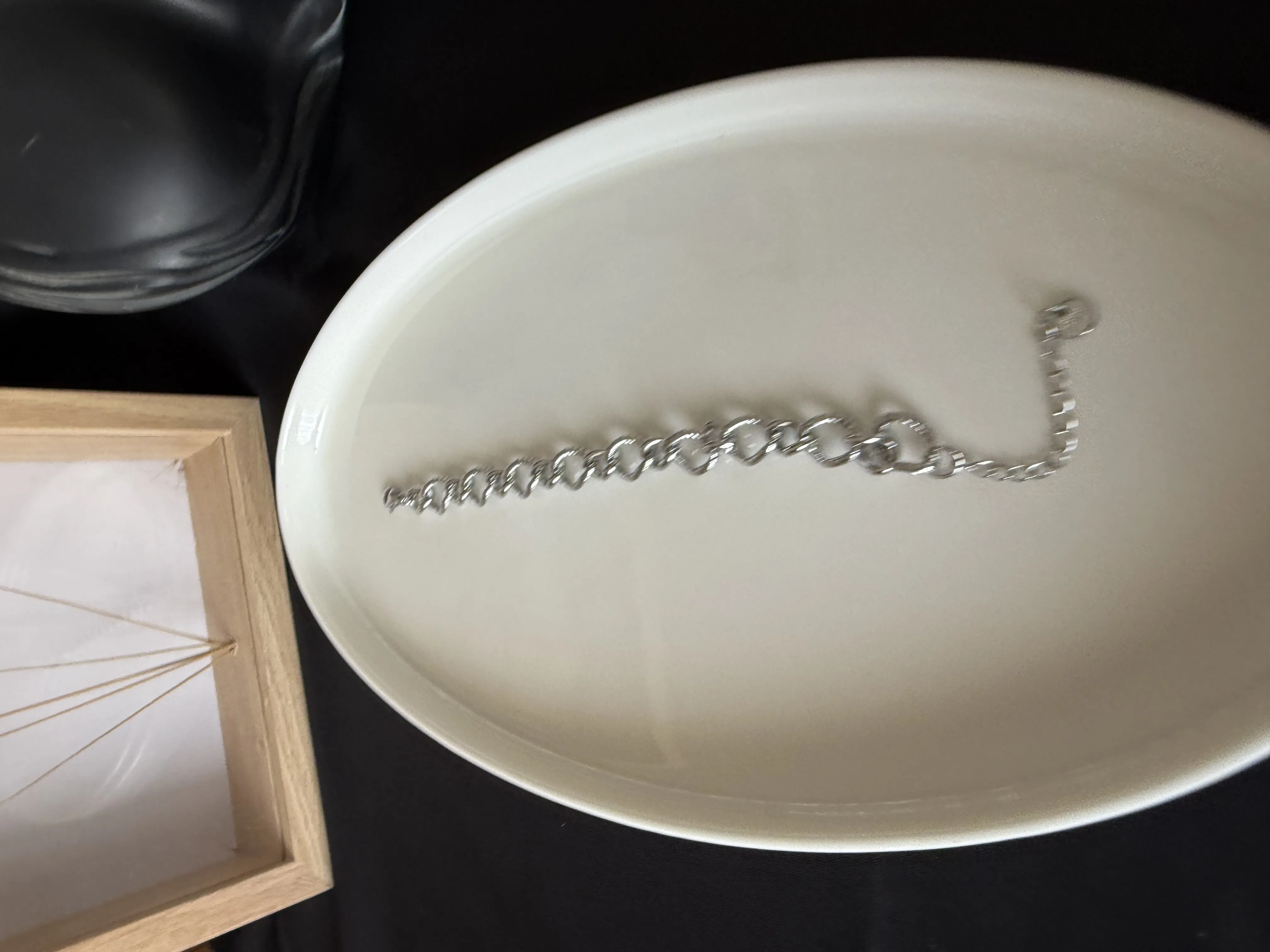 Silver Çelik Oval Desenli Bileklik 